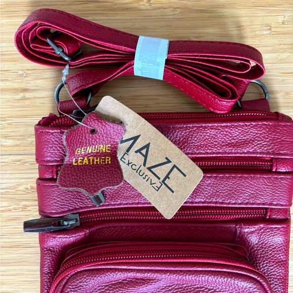 Maze Super Soft Leather Crossbody Bag Wine - Picture 4 of 4